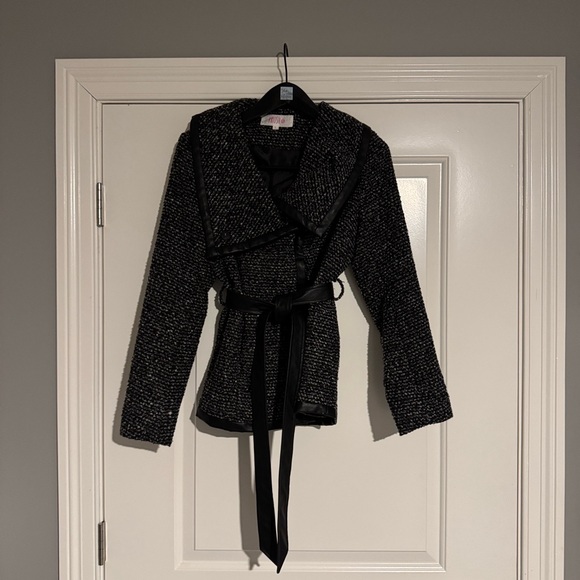 Krush Black and White Textured Jacket - Picture 3 of 4